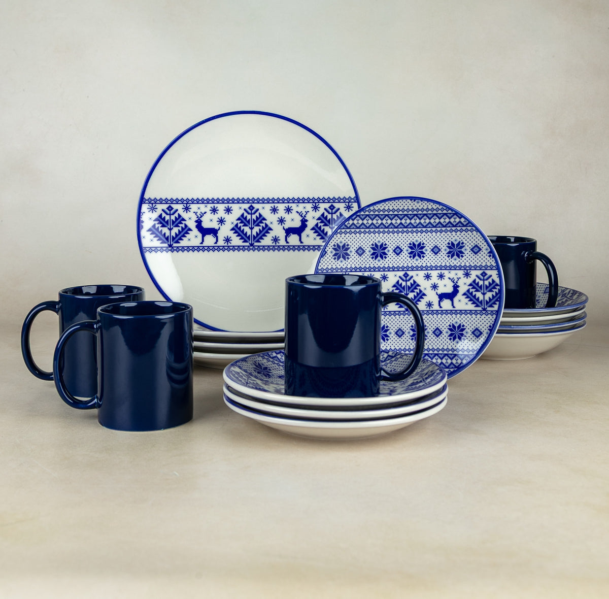 Vajilla de Porcelana 16 pz | Reno Navideño